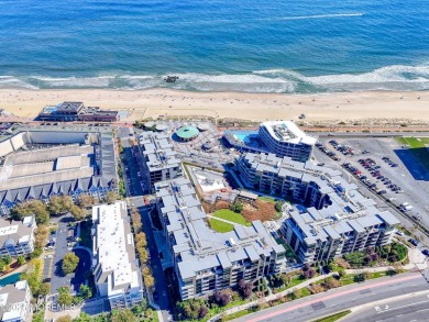 Welcome home to this 6 year young FURNISHED 1 bedroom/1 bath