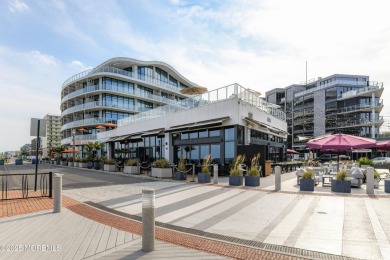 Welcome home to this 6 year young FURNISHED 1 bedroom/1 bath