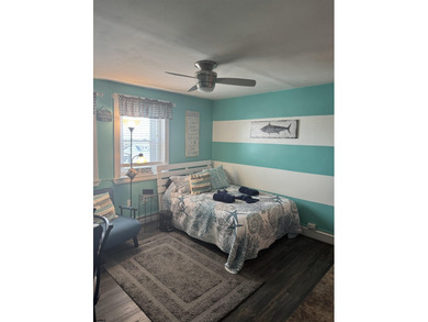 LOCATION, LOCATION, LOCATION! This Beach Block Studio is