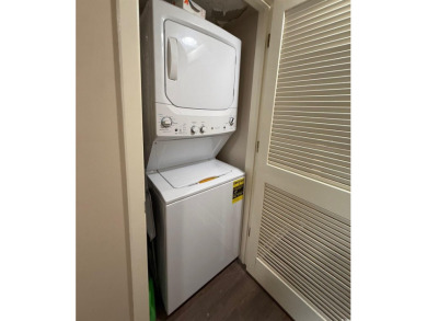 Beautifully Updated 2BR/2BA First-Floor Condo with Lake Views |