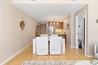 Welcome to a unique green oasis in the midst of downtown City