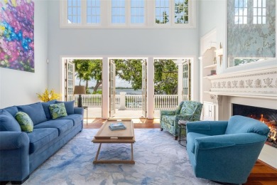 A private legacy estate on Siesta Key. Behind a private gate and