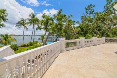 A private legacy estate on Siesta Key. Behind a private gate and