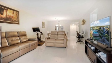 Beautifully renovated 2/2 condo in the sought-after 55+