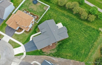 This LIGHT & BRIGHT OPEN FLOOR PLAN Desirable RANCH Home with 3