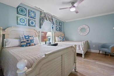 Welcome to your luxurious waterway oasis! This breathtaking