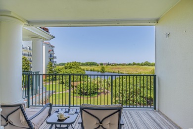 Welcome to your luxurious waterway oasis! This breathtaking