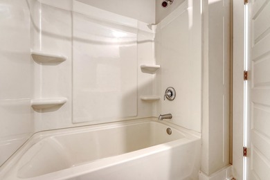 Back on Market - No Fault of Seller! (Home Sale Cont. Fell Thru)