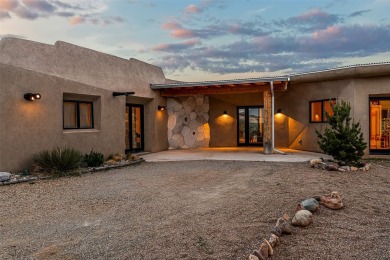 Live inside a work of art in this Artist's Dream Dwelling in