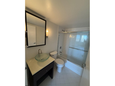 Bright and clean 2 bed, 2 bath condo at 526 Pacific Ave, Unit
