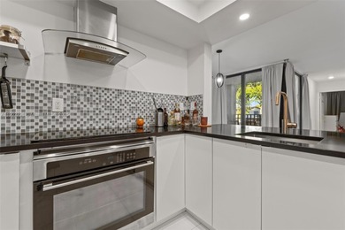 Beautifully updated 2-bedroom, 2-bath  Apartment. Prime Location