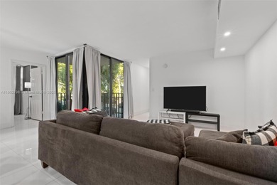 Beautifully updated 2-bedroom, 2-bath  Apartment. Prime Location