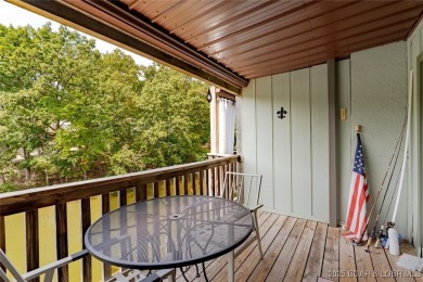 Looking for the perfect lakefront escape? Look no further! This