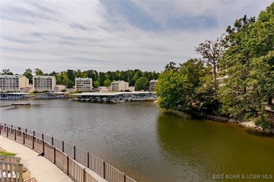 Looking for the perfect lakefront escape? Look no further! This