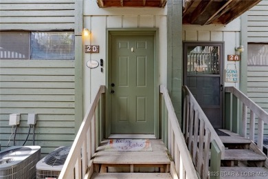 Looking for the perfect lakefront escape? Look no further! This