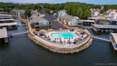 Looking for the perfect lakefront escape? Look no further! This