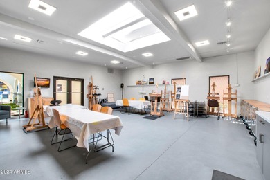 Check out this Scottsdale Gem! A 1 bed/1 bath on the 5th floor