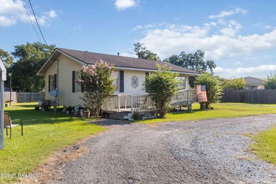 Welcome to 4614 Coteau Road! This charming 2-bedroom, 1-bath