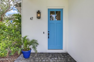 **PRIVATE BOAT SLIP WITH A LIFT**WATERFRONT HOME LUXURY