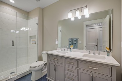 **PRIVATE BOAT SLIP WITH A LIFT**WATERFRONT HOME LUXURY