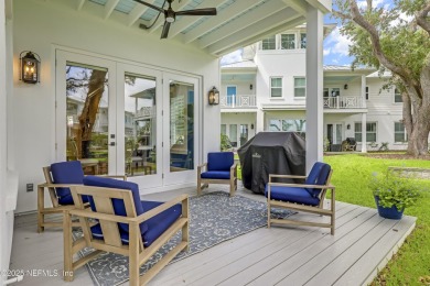 **PRIVATE BOAT SLIP WITH A LIFT**WATERFRONT HOME LUXURY