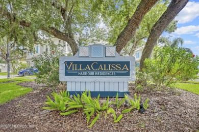 **PRIVATE BOAT SLIP WITH A LIFT**WATERFRONT HOME LUXURY