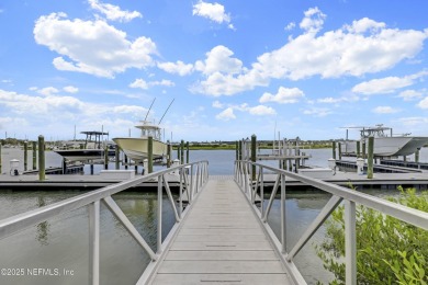 **PRIVATE BOAT SLIP WITH A LIFT**WATERFRONT HOME LUXURY