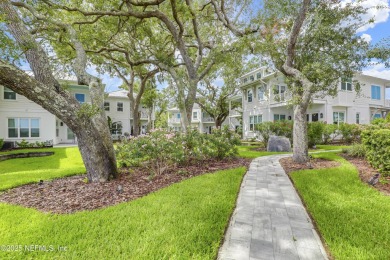 **PRIVATE BOAT SLIP WITH A LIFT**WATERFRONT HOME LUXURY