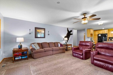 Northern Bay Condo on the shores of Castle Rock Lake. This