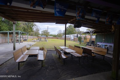 FOR SALE: Thriving Sports Bar & Liquor Store Near Middleburg, FL