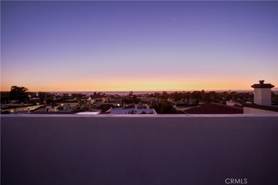 Brand New Construction. Coastal modern townhome offering 4