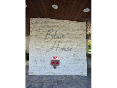 1,150 SQ FT One Bedroom Plus Den in Bay Harbor Islands!
Enjoy