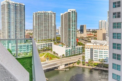 Centrally located in the heart of Brickell, this 1 bedroom, 1.5