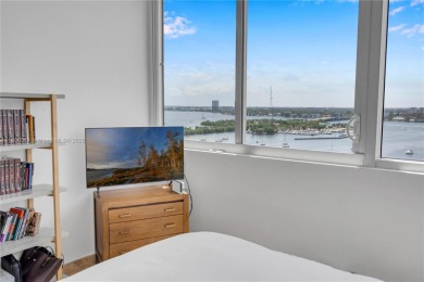 Rare 3-Bedroom Flow-Through Penthouse | 2,065 SQFT penthouse