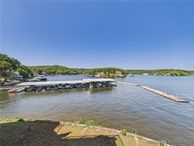 Experience the Lake lifestyle in this beautifully furnished 2