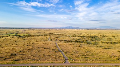 Views, Views, Views! 120 acres of gently rolling grasslands are