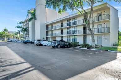 Welcome to 4 Royal Palm Way, Unit 601, a spacious two bedroom