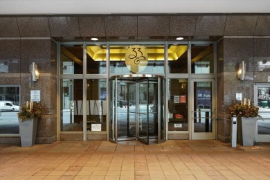 GREAT LOCATION Beautiful 2 bedroom, 1.5 bath condo located in