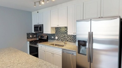 GREAT LOCATION Beautiful 2 bedroom, 1.5 bath condo located in