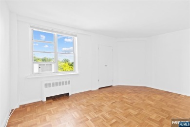 *Text listing agent Ari  for showings and questions*. Welcome to