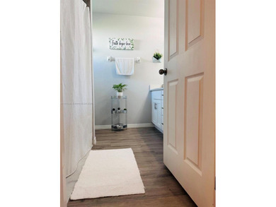 Beautiful 4-Bedroom, 2-Bath Home!

The perfect place to turn