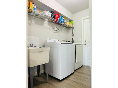 Beautiful 4-Bedroom, 2-Bath Home!

The perfect place to turn