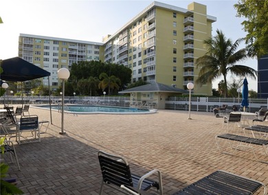 Discover why Hillcrest is one of South Florida's best-kept