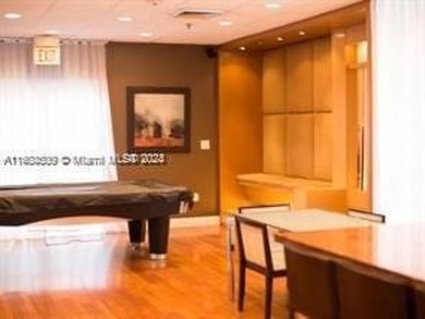 Beautiful apartment located in the heart of Downtown 1 bed/ 1