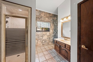 Multiple-home property with a total of 4 bedrooms, 4.5 baths