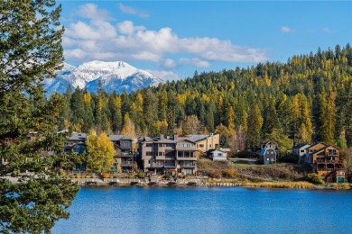 Life at the Lake! Opportunities like this rarely come up in the