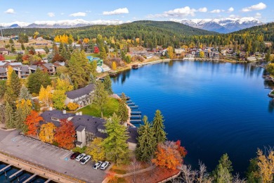 Life at the Lake! Opportunities like this rarely come up in the