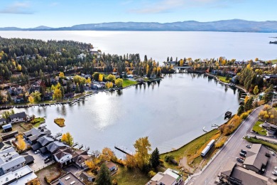 Life at the Lake! Opportunities like this rarely come up in the