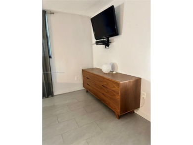 3600 Ne 170 ST. Apt.D.400