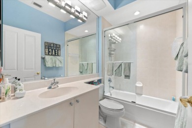 Luxurious 3-Bedroom Condo in Sarasota's Premier Maintenance-Free